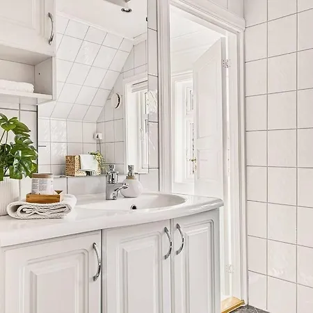 Beautiful House From 1790 Apartment *